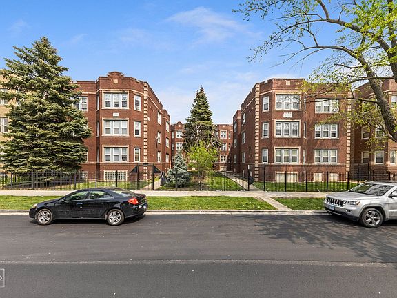 4th image of 1117 N Lawler Ave APT 3E