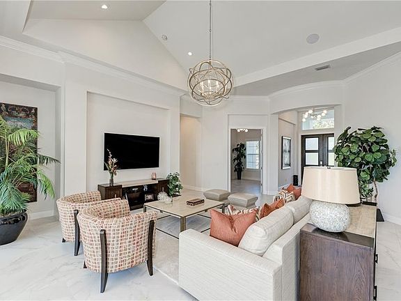 5th image of 8217 Grande Shores Dr