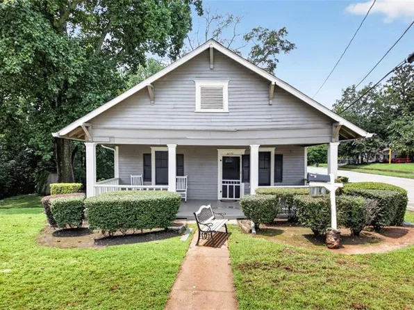 1070 Forrest Ave, Stone Mountain, GA 30083