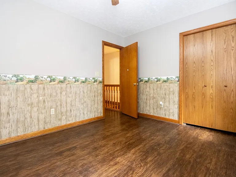 9990 Fraze Rd — Photo 14