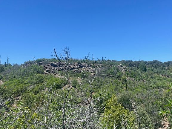 2nd image of 111 Cerro Montoso Rd