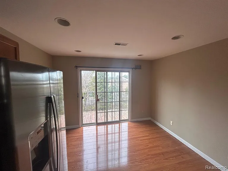 39460 Springwater Dr — Photo 11