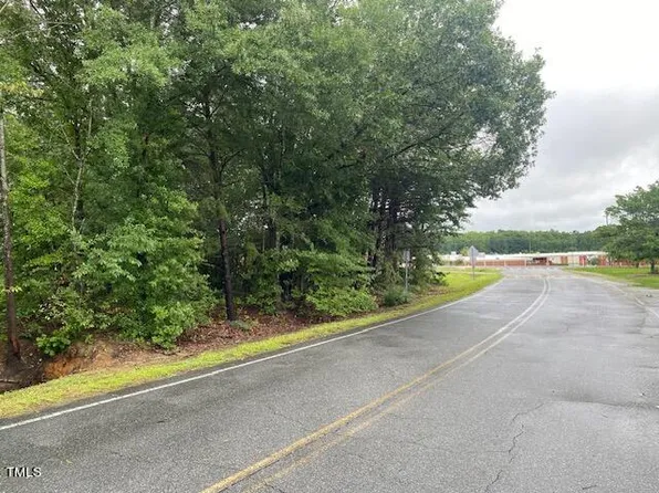 1 Southern Middle School Rd #1, Roxboro, NC 27573