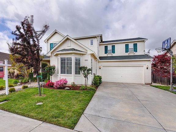 3rd image of 5527 Portico Dr