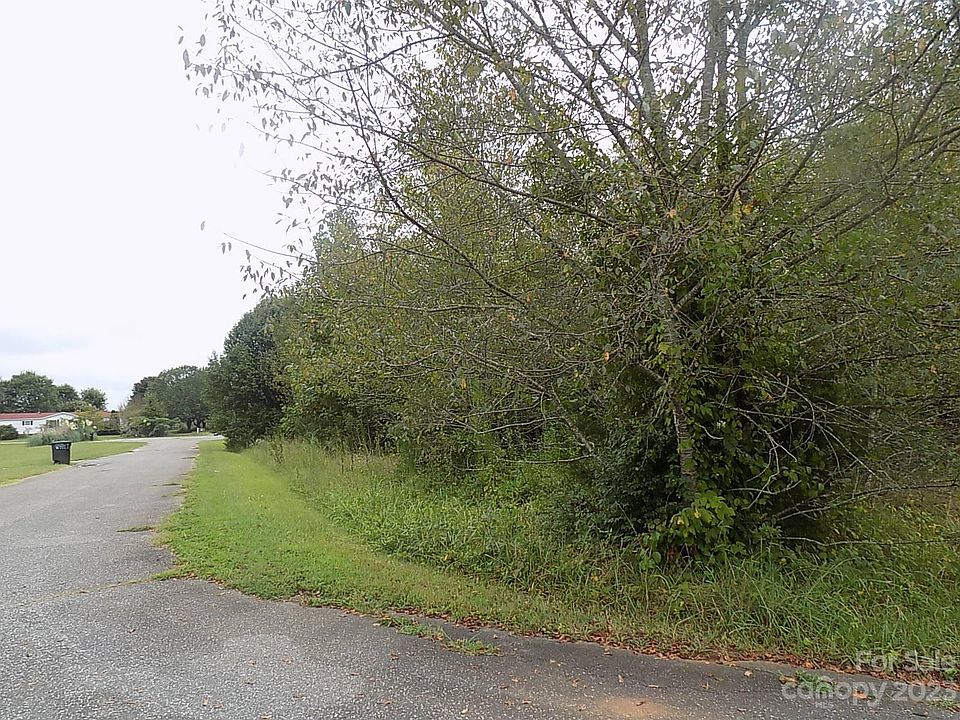 2nd image of 5104 Sunnystone Ct