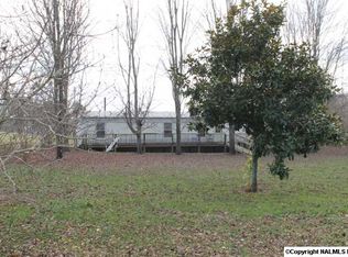 417 Woodview Rd, Henagar, AL 35978