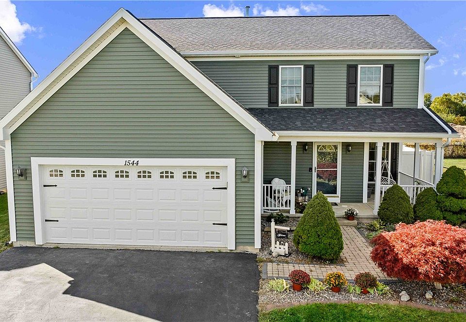 1st image of 1544 Meadowbrook Ln