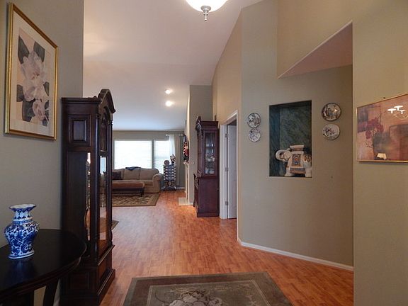2nd image of 1589 Hartsburg Ln