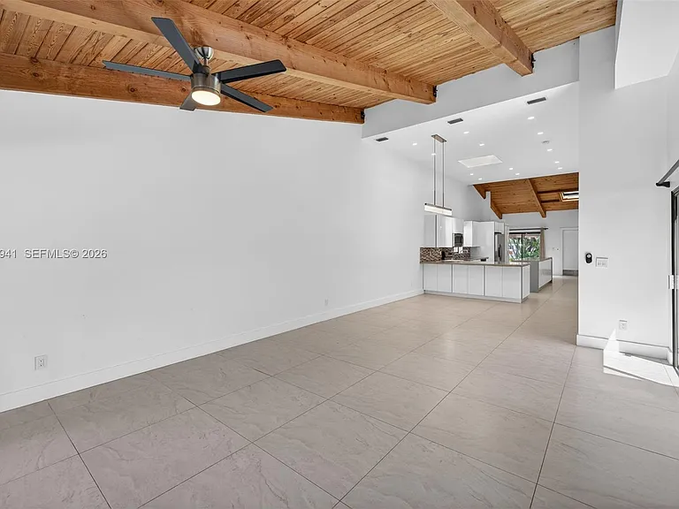 2619 S Parkview Dr — Photo 38