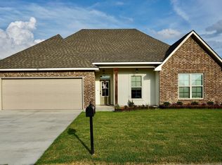 365 King George Dr, Thibodaux, LA 70301