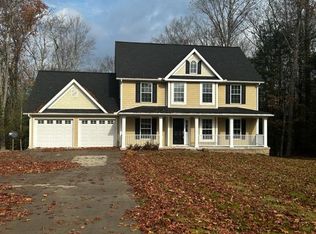 100 Wells Trl, Daniels, WV 25832