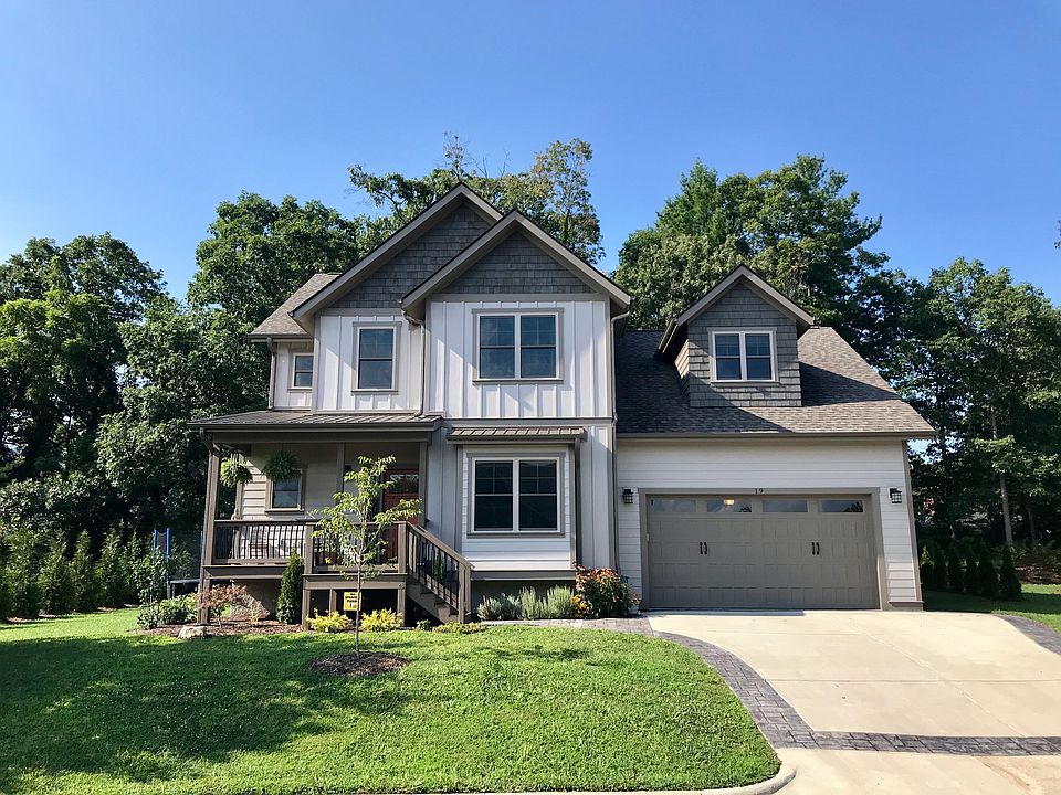 2nd image of 19 Shaker Ct