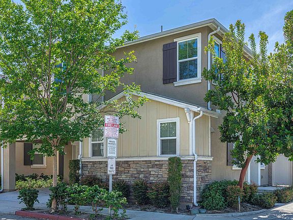 2nd image of 399 N Avelina Way #1