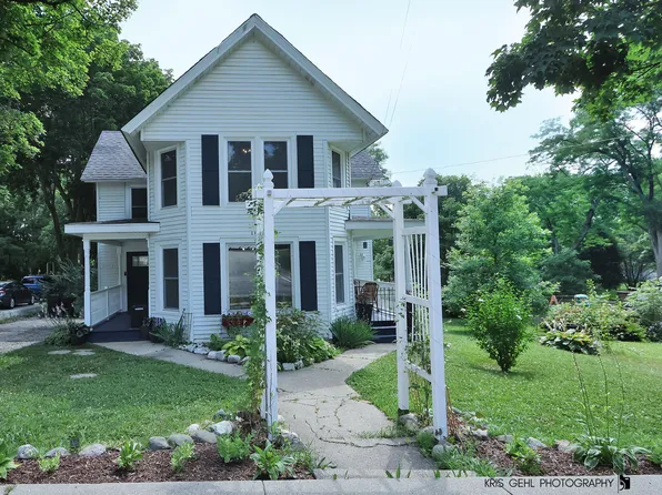 10116 N Main St, Richmond, IL 60071