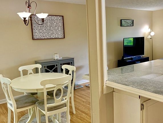 3rd image of 5312 Andover Cir