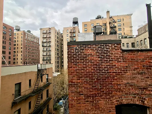 Rented by Sovereign Associates | media 2