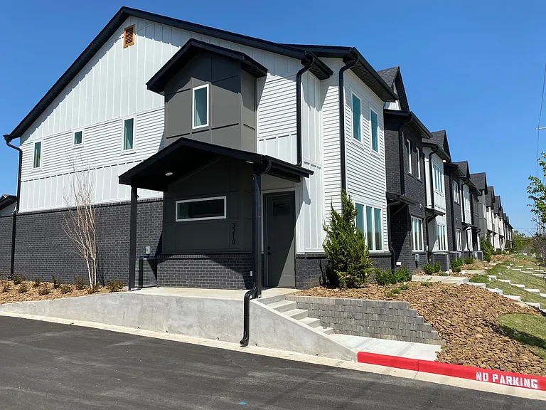 3200 SW 2nd St — Photo 19