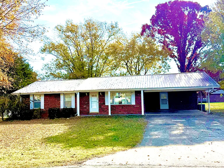 508 Westland Dr — Photo 8