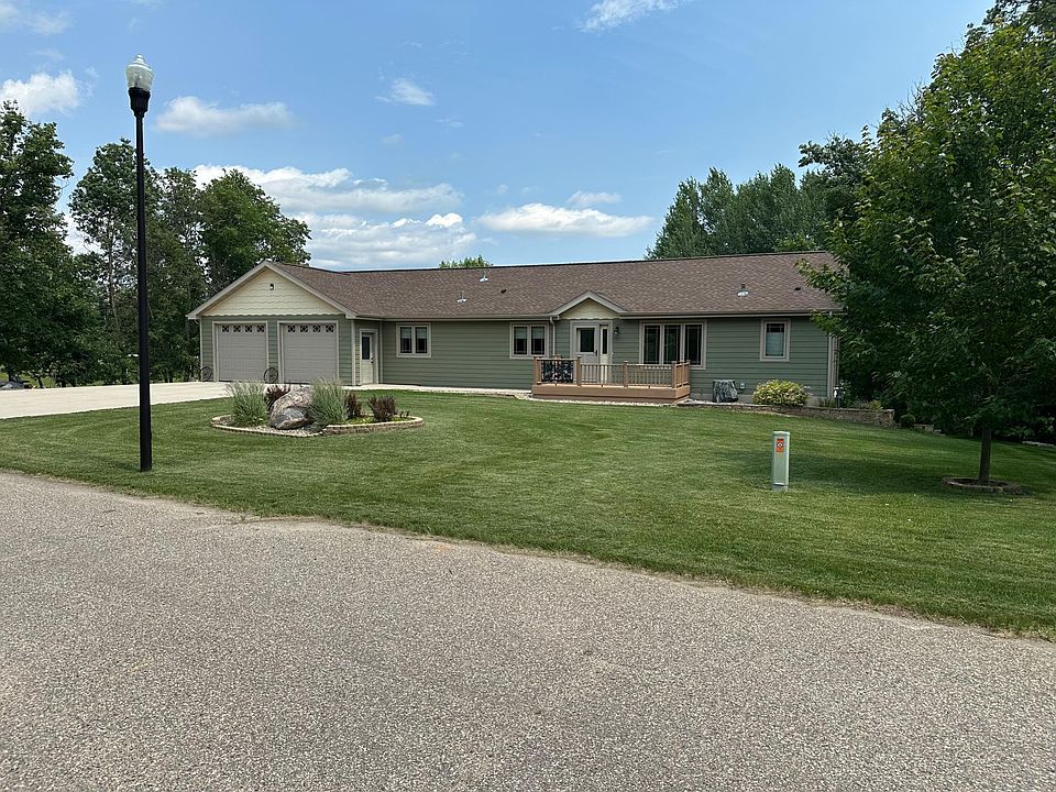 1st image of 317 Oak Hills Dr