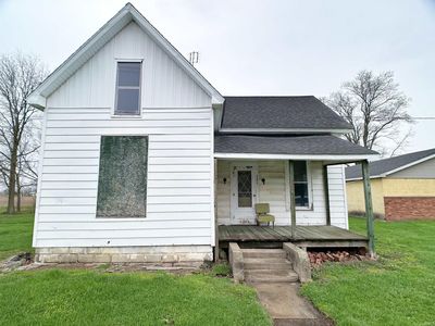 4990 E Us Highway 40, Straughn, IN, 47387