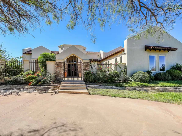 570 Well Ln, Laredo, TX 78045