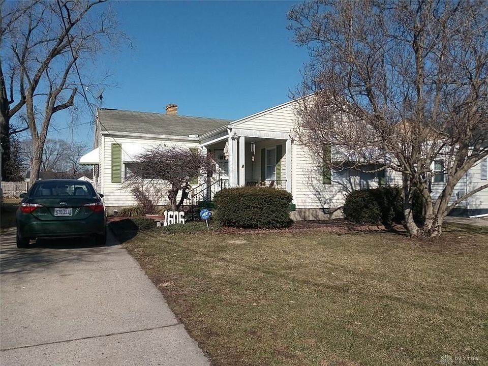 2nd image of 1606 Park Dr