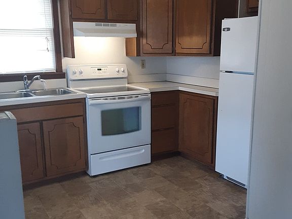 4th image of 86 Dogwood Dr
