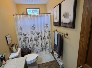 383 Clinton Ct, Amherst, WI 54406