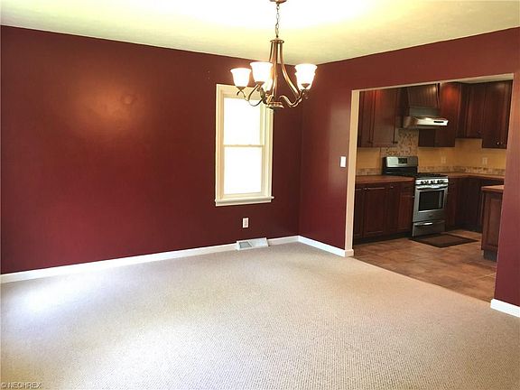 3rd image of 445 Mowbray Rd