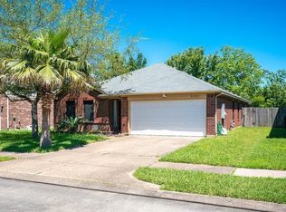 2303 Glade St, Pearland, TX 77584