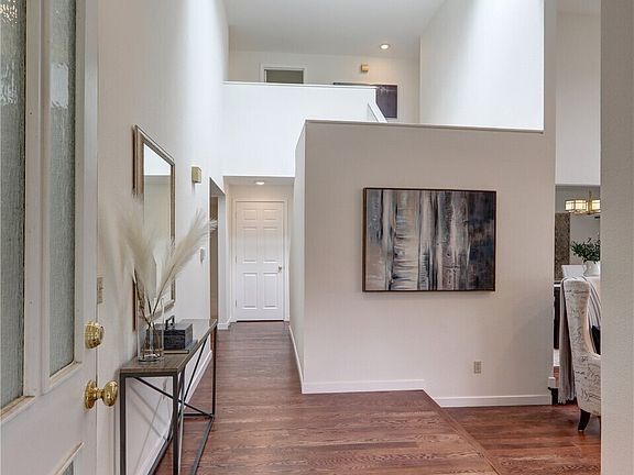 2nd image of 12845 NE 190th Pl