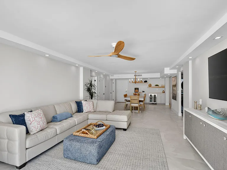 3546 S Ocean Blvd #203 — Photo 37