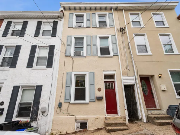 3693 Calumet St, Philadelphia, PA 19129