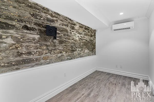 Rented by PREX Realty Corp | media 14