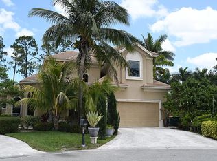 2832 Coco Lakes Dr, Naples, FL 34105