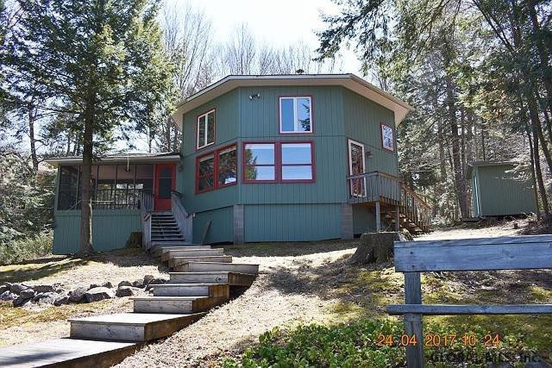 3rd image of 479 S SHORE Road