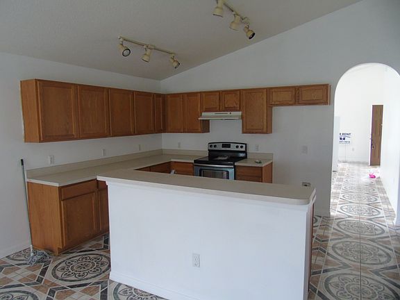 2nd image of 1210 Creekview Ct