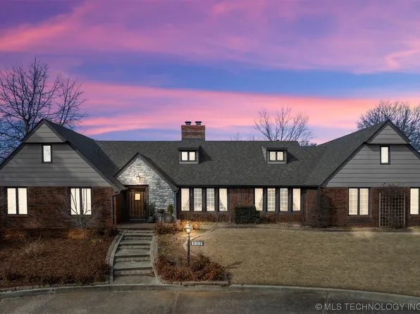 1201 N Faulkner Dr, Claremore, OK 74017