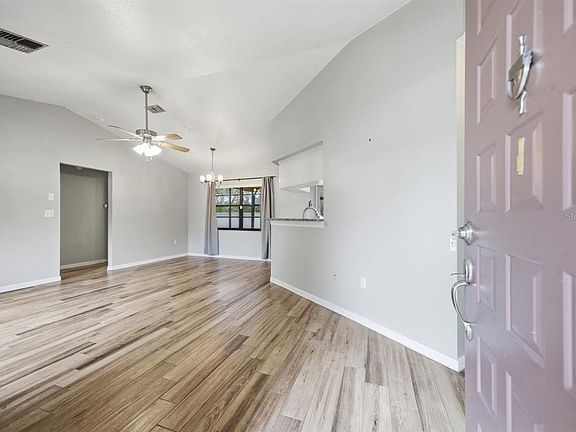 2nd image of 8316 Kingsdale St