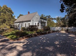 33 Dunstan Rd, Chelmsford, MA 01824