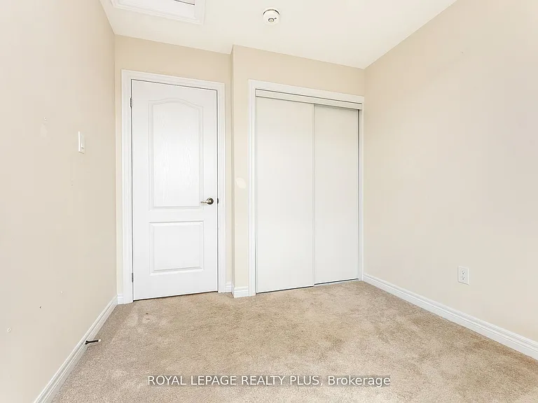 120 Watson Pkwy N #1 — Photo 27