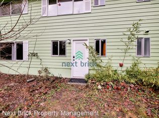 22055 NE 175th St #B, Woodinville, WA 98077