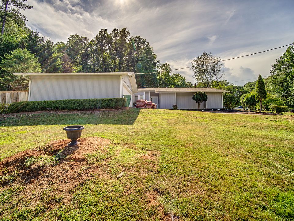 1st image of 4201 Windermere Dr