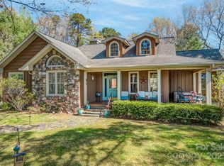 154 Summit Rise Rd, Pisgah Forest, NC 28768