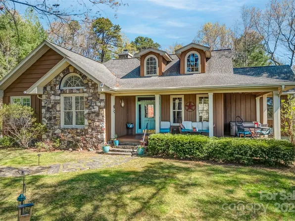 154 Summit Rise Rd, Pisgah Forest, NC 28768