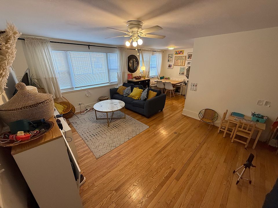 1st image of 4544 N Wolcott Ave #G1