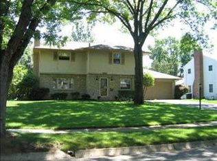 2892 Halstead Rd, Columbus, OH 43221