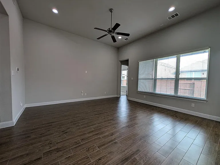 3112 Bouchette Cv — Photo 16