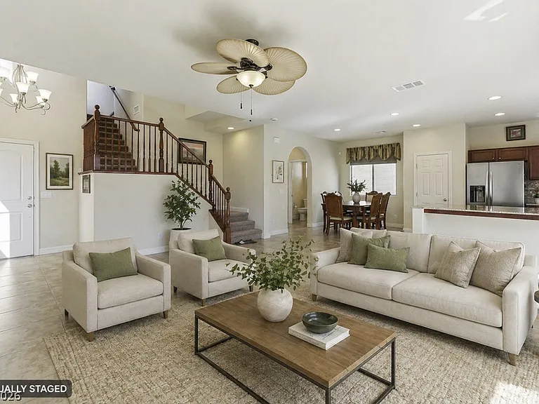 32 Lily Grove Rd — Photo 4