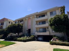 11935 Dorothy St, Los Angeles, CA